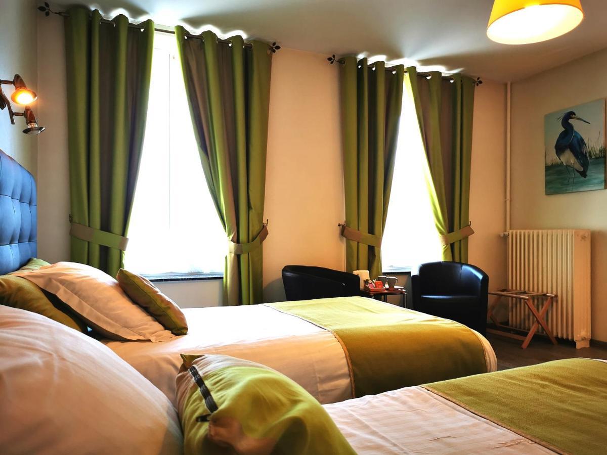 Hotel Logis La Sapinière à Remilly-Aillicourt Extérieur photo