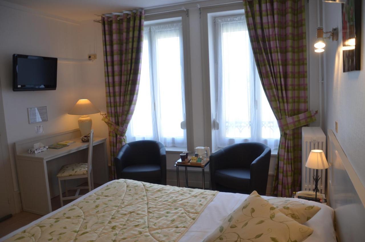 Hotel Logis La Sapinière à Remilly-Aillicourt Chambre photo